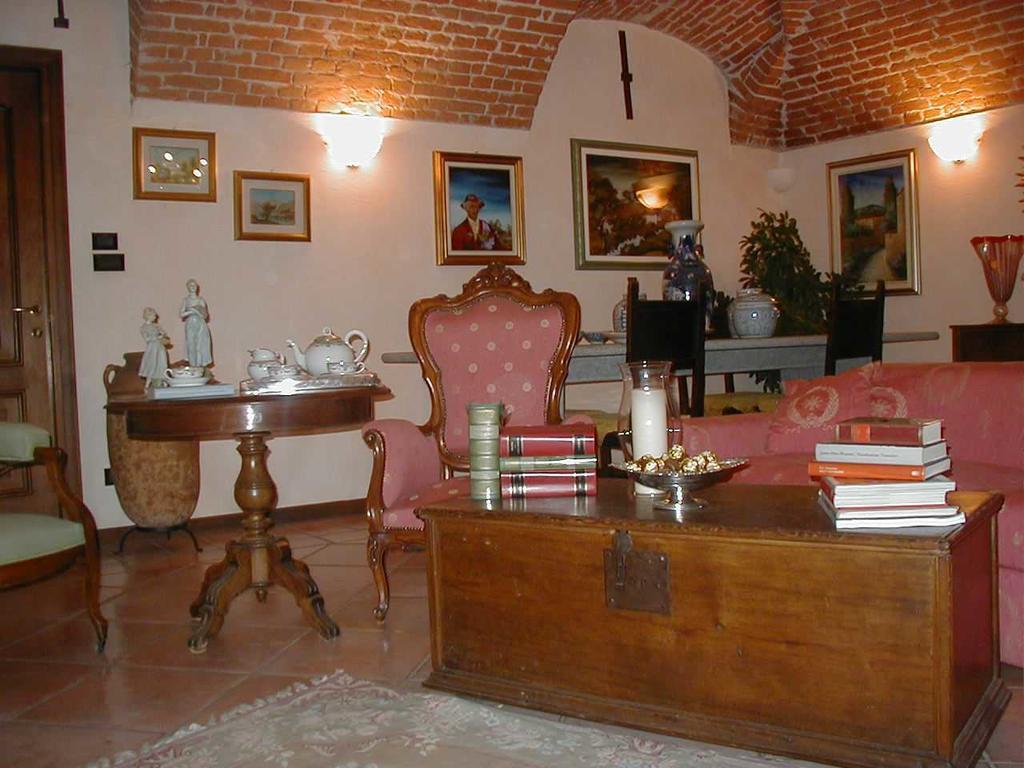 Torre Dei Frati Bed & Breakfast Фоссано Экстерьер фото